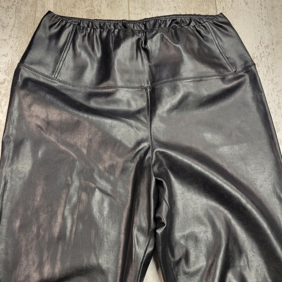 Wilfred Daria Pants Faux Leather Leggings Size Large Blogger’s Favorite - Picture 4 of 9